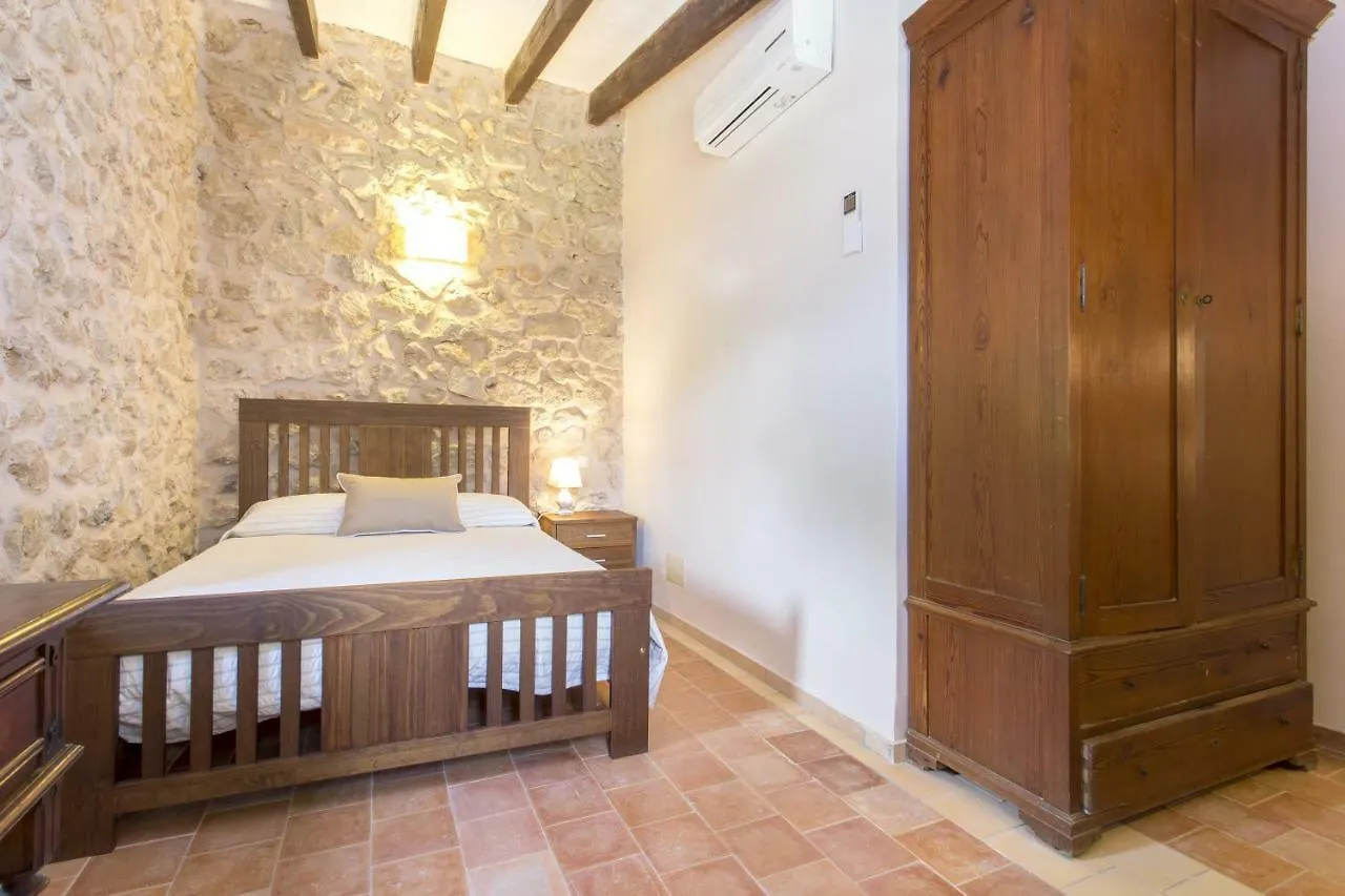 Country house Can Cristo - Relax En Bunyola Guest House Spain